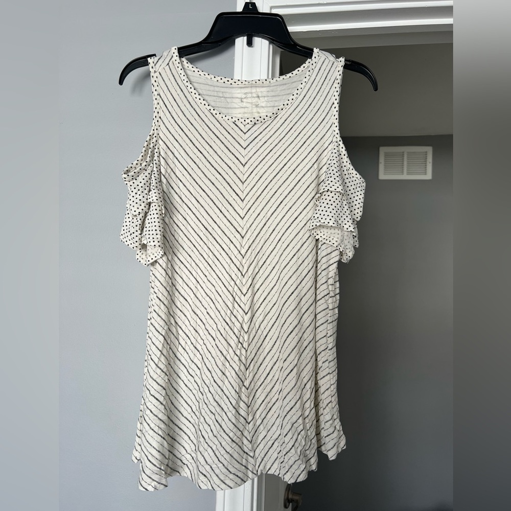 Cold shoulder patterned blouse